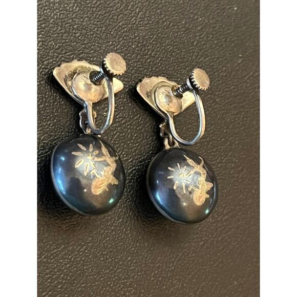 Sterling Silver Vintage Etched Goddess Screw on drop dangle earrings. Asian? - Picture 3 of 7